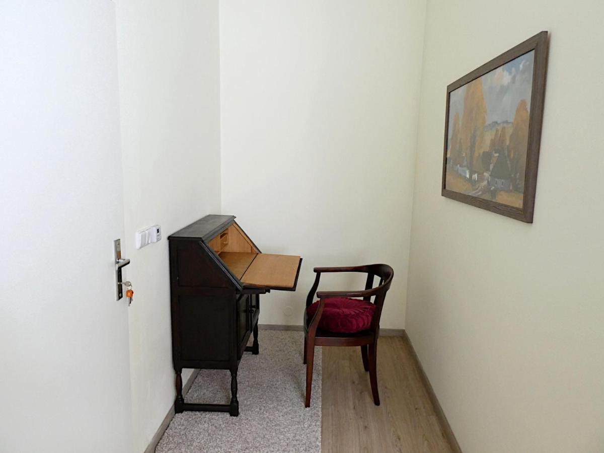 Apartman Marenka نوفي ميستو نا مورافي المظهر الخارجي الصورة